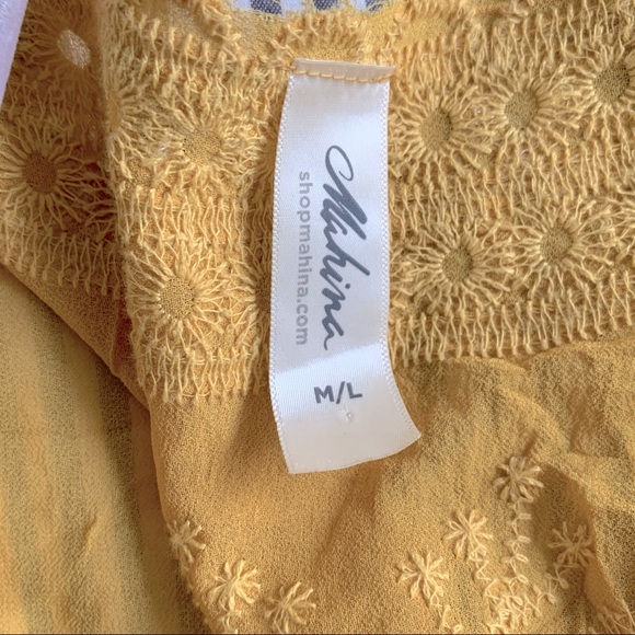 Flower Embroidered Tunic - Picture 4 of 6